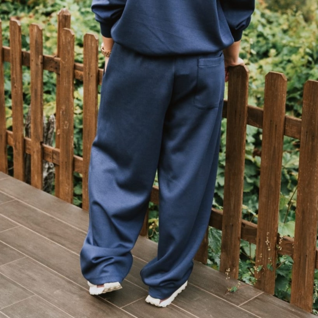 Calça desportiva azul