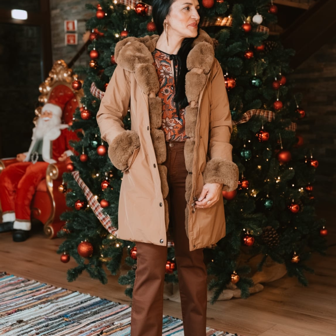 Quispo creme com capuz