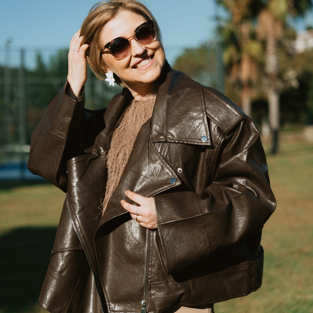 Casaca em ecopele oversize
