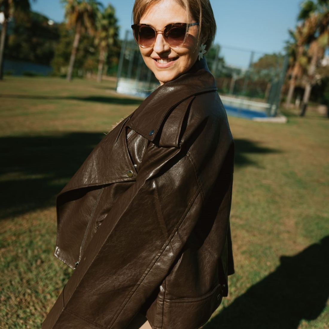 Casaca em ecopele oversize