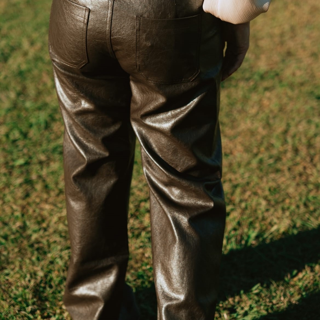 Calça em ecopele